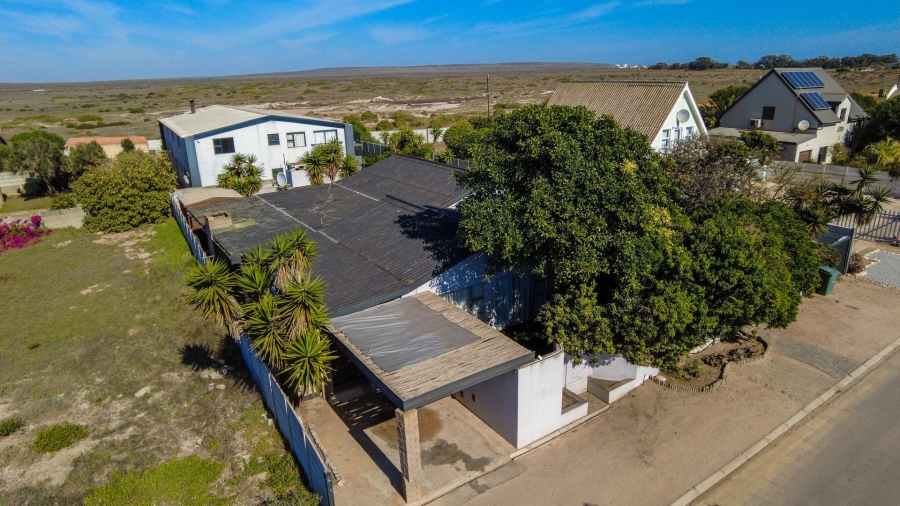 4 Bedroom Property for Sale in Britannia Bay Western Cape